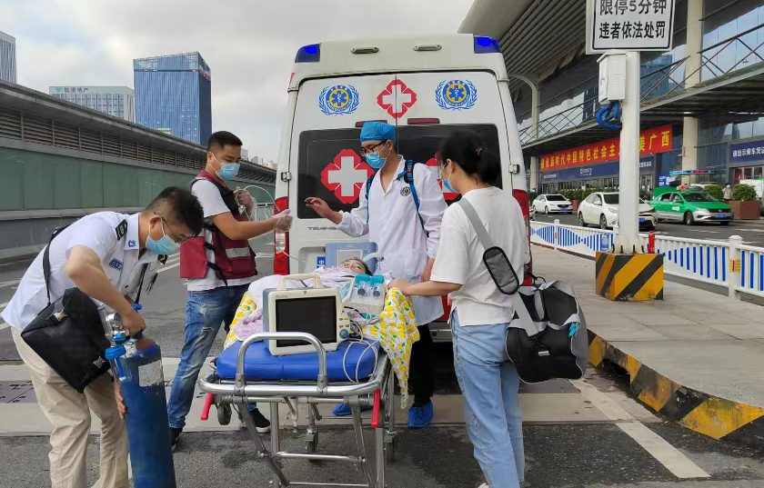 筠连县救护车出租公司